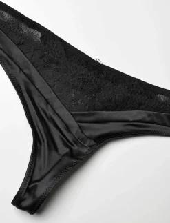 ZOE STRING R - String